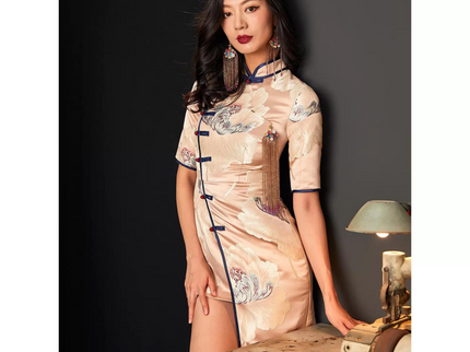 Pinkish Jacquard Brocade Sided Button Qipao / Cheongsam