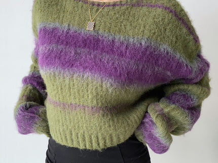 Pullover Cropped Knit Sweater