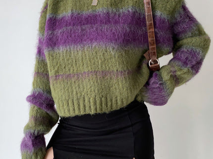 Pullover Cropped Knit Sweater