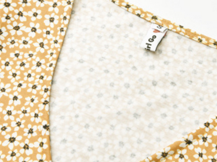 V Neck Daisy Crop Top